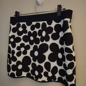 Divided By H&M Short Fitted Jacquared Knit Mini Skirt
